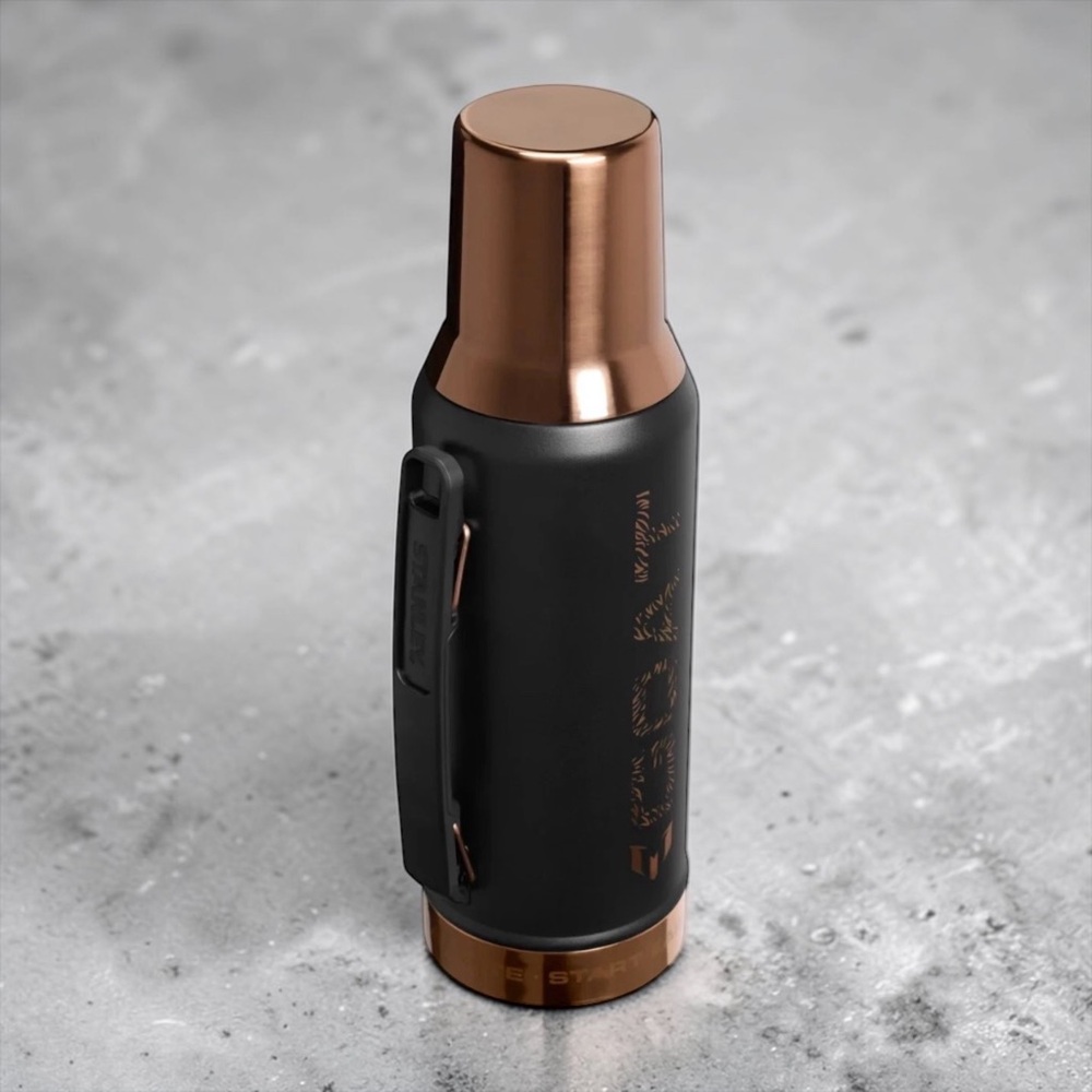 The Messi x Stanley High Precision Flow Mate System | 1.3 QT - Messi GOAT Black - Picture 3 of 4